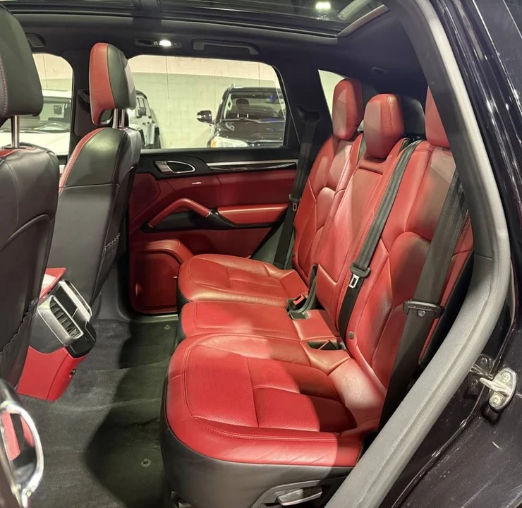 2016 Porsche 958 Cayenne S - Image 13 of 20