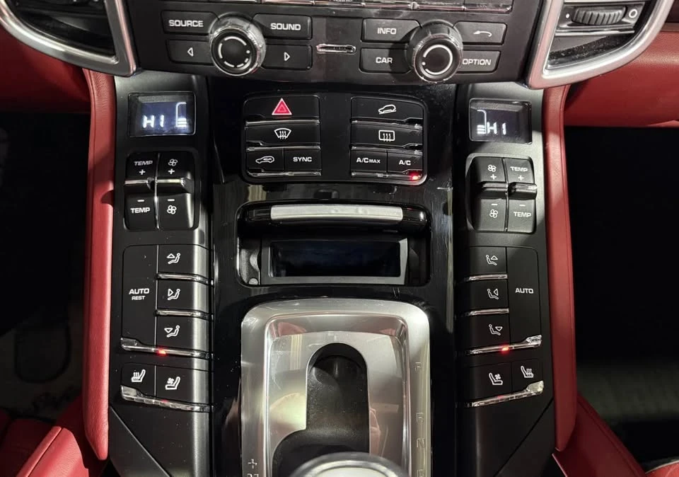 2016 Porsche 958 Cayenne S - Image 19 of 19