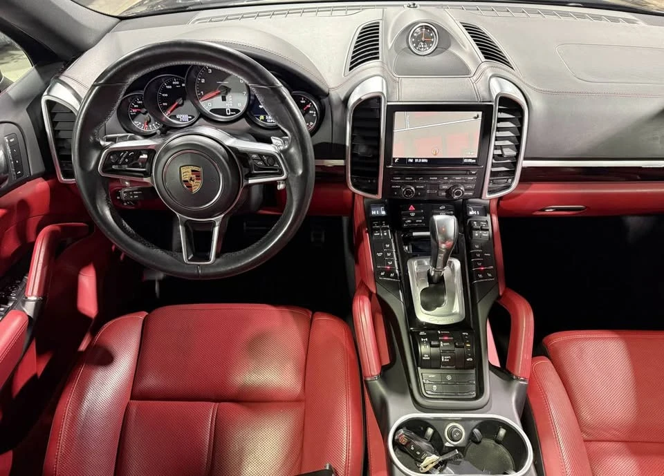 2016 Porsche 958 Cayenne S - Image 15 of 19