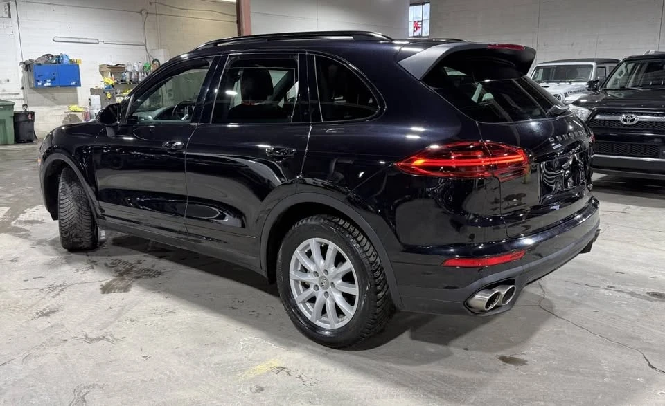 2016 Porsche 958 Cayenne S - Image 7 of 19