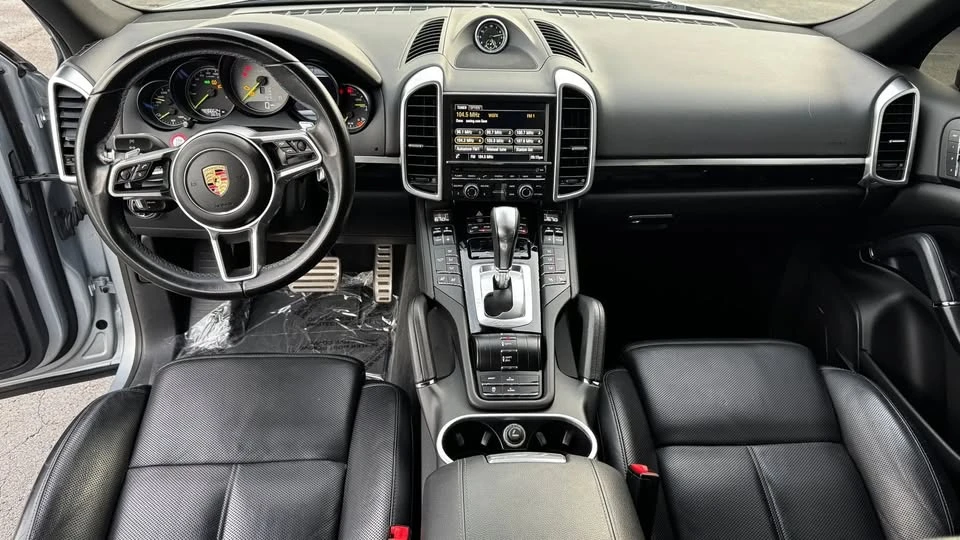 2016 Porsche 958 Cayenne S - Image 12 of 19