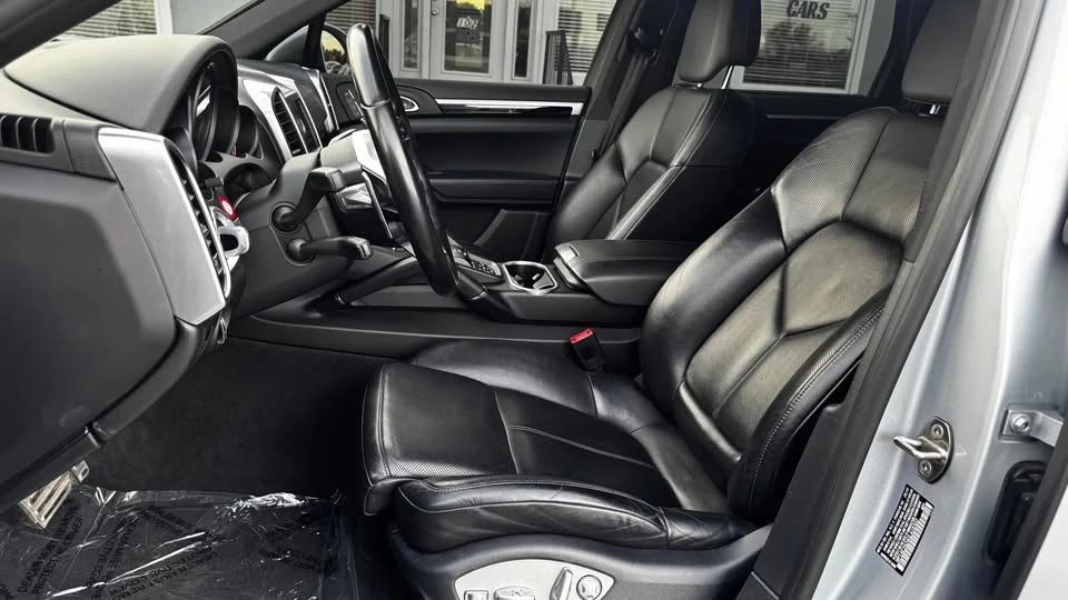2016 Porsche 958 Cayenne S - Image 14 of 19