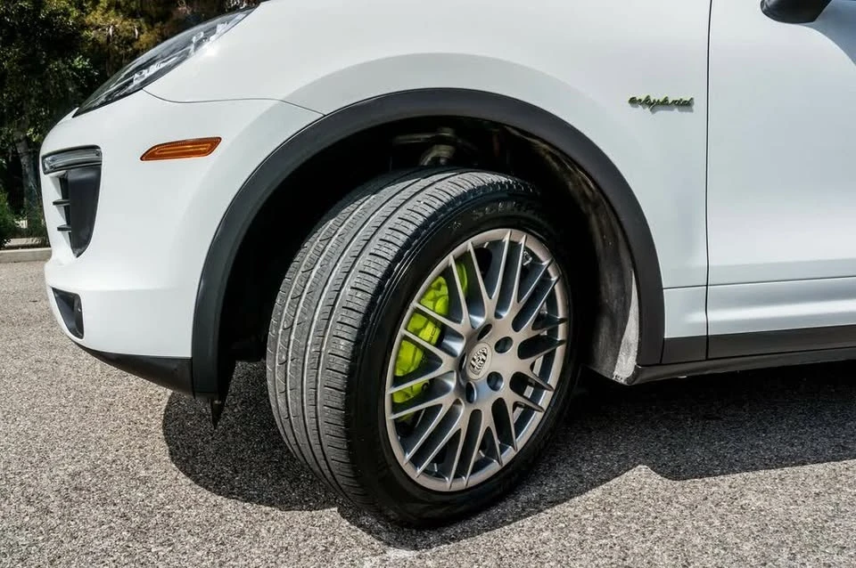 2016 Porsche 958 Cayenne S - Image 5 of 19