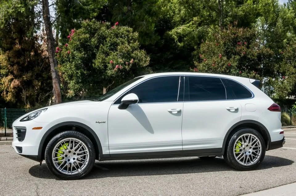 2016 Porsche 958 Cayenne S - Image 2 of 19