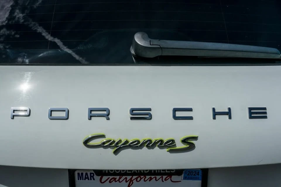 2016 Porsche 958 Cayenne S - Image 19 of 19