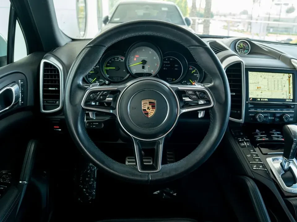2016 Porsche 958 Cayenne - Image 17 of 20