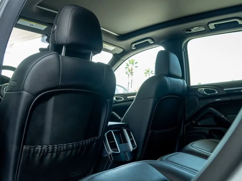 2016 Porsche 958 Cayenne - Image 13 of 20