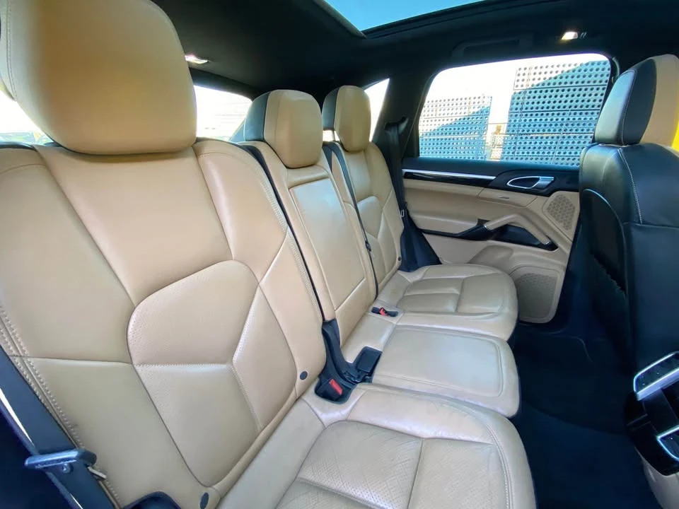 2016 Porsche 958 Cayenne S - Image 12 of 19