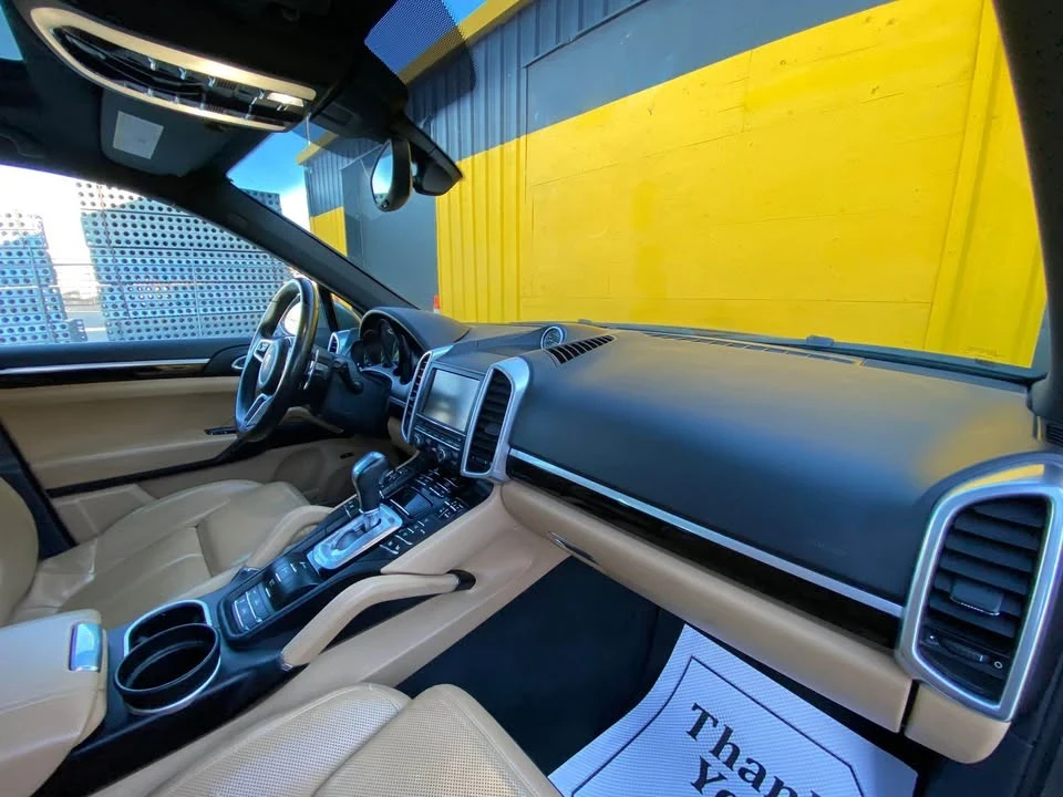 2016 Porsche 958 Cayenne S - Image 15 of 19