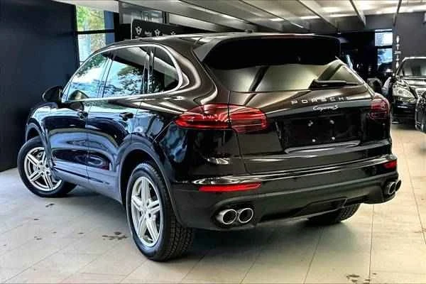 2016 Porsche 958 Cayenne S - Image 4 of 19