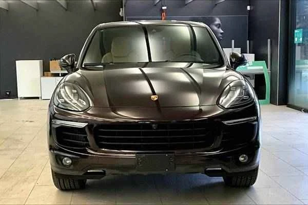 2016 Porsche 958 Cayenne S - Image 2 of 19