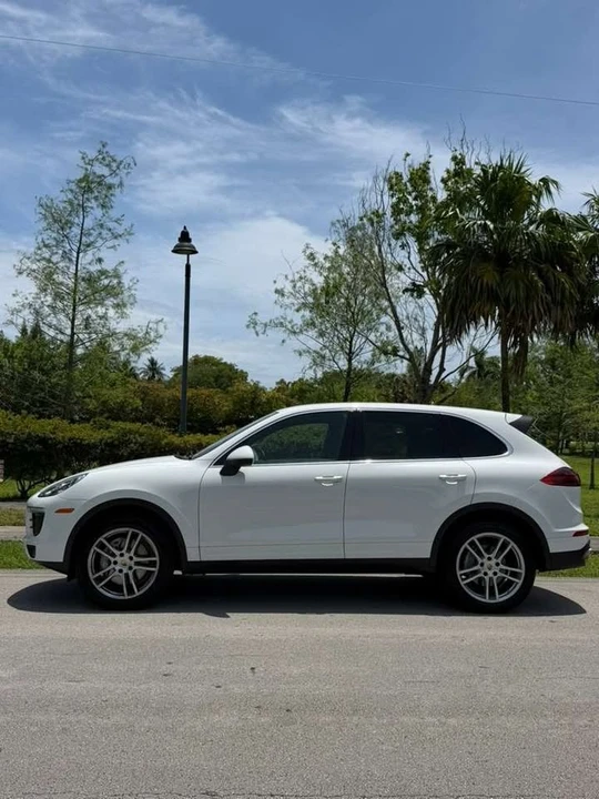 2016 Porsche 958 Cayenne GTS - Image 4 of 13