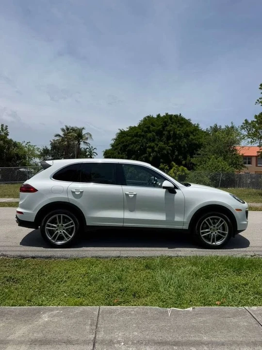 2016 Porsche 958 Cayenne - Image 7 of 13