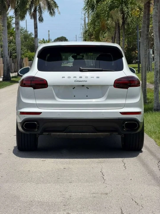2016 Porsche 958 Cayenne - Image 5 of 13