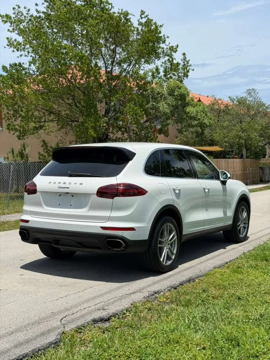 2016 Porsche 958 Cayenne - Image 6 of 13