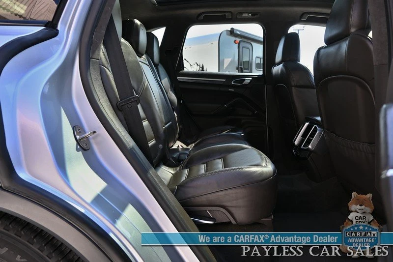 2016 Porsche 958 Cayenne Turbo - Image 9 of 20