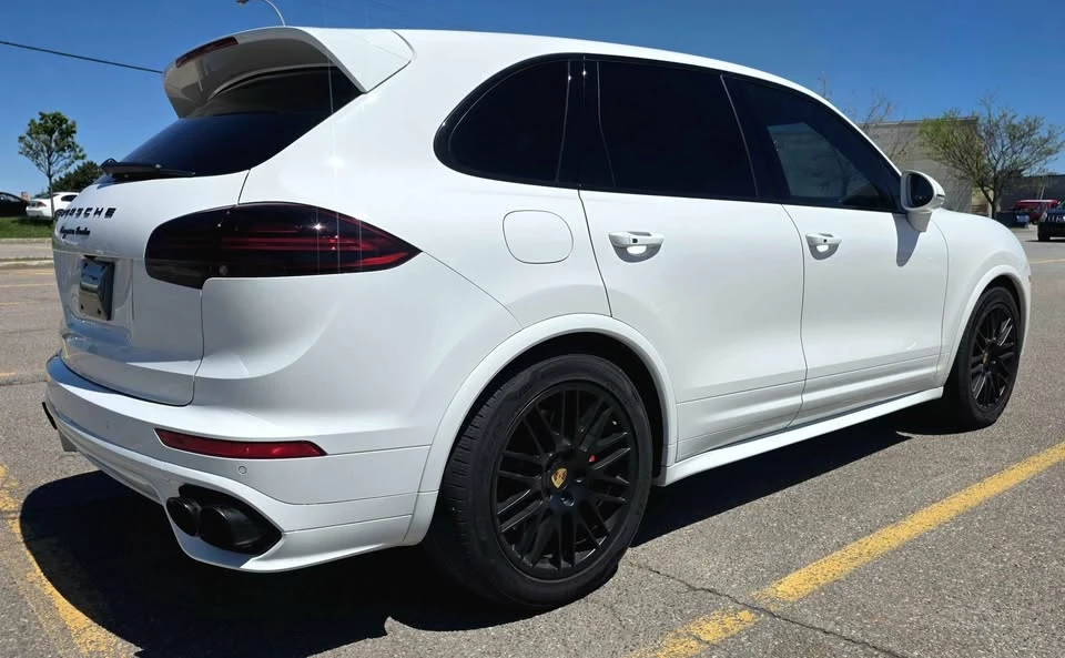 2016 Porsche 958 Cayenne Turbo - Image 2 of 8