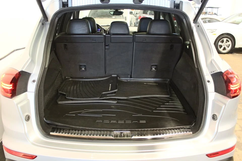 2016 Porsche 958 Cayenne - Image 7 of 10