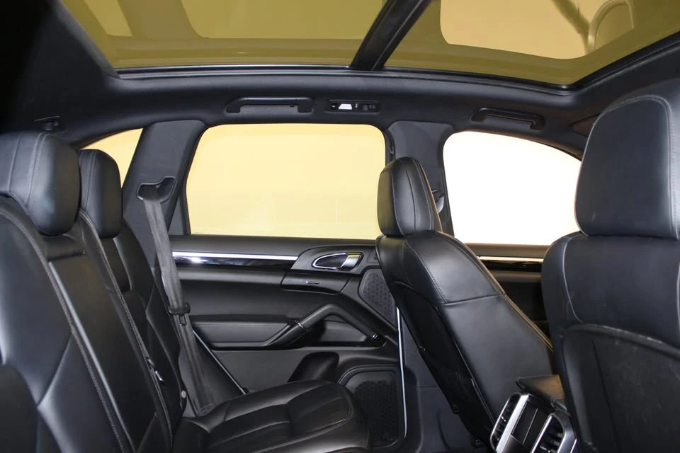 2016 Porsche 958 Cayenne - Image 6 of 10