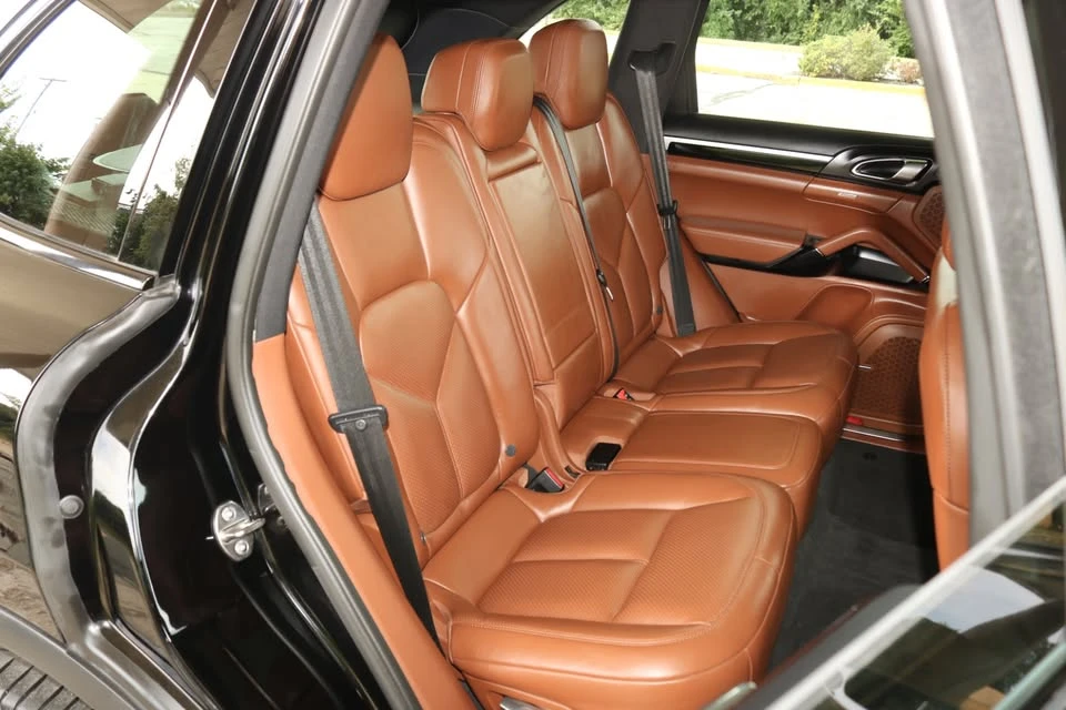 2016 Porsche 958 Cayenne - Image 13 of 19