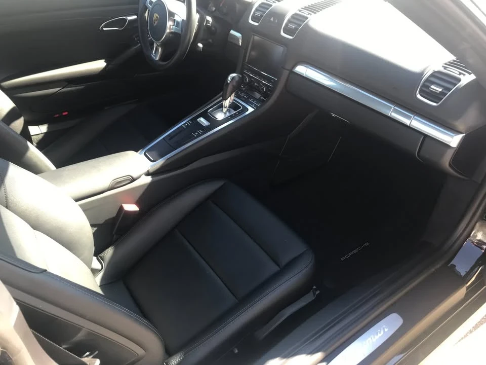 2016 Porsche 981 Cayman - Image 7 of 9