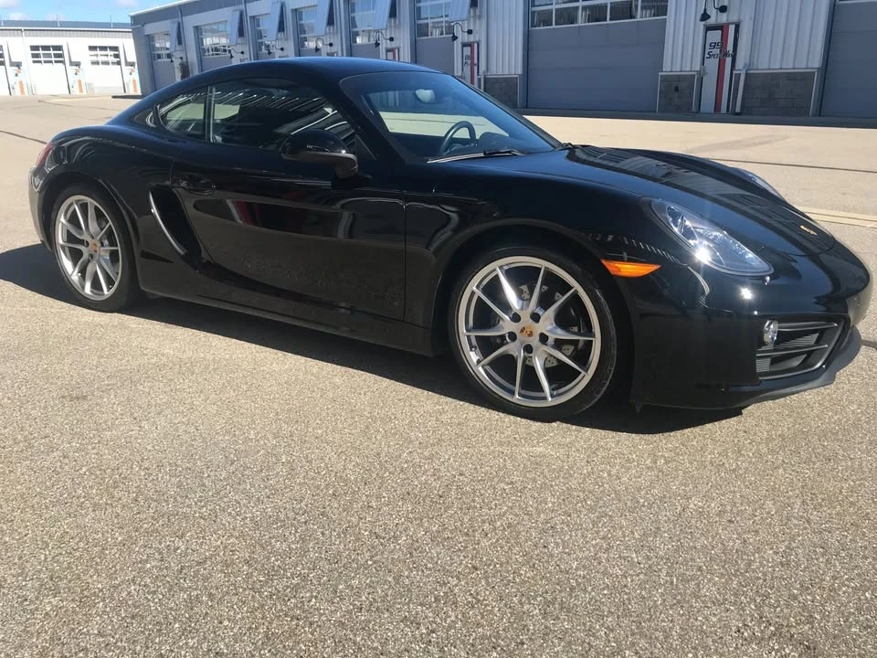 2016 Porsche 981 Cayman - Image 5 of 9