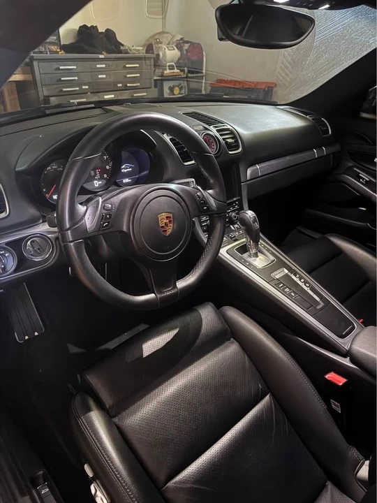 2016 Porsche 981 Cayman - Image 6 of 7