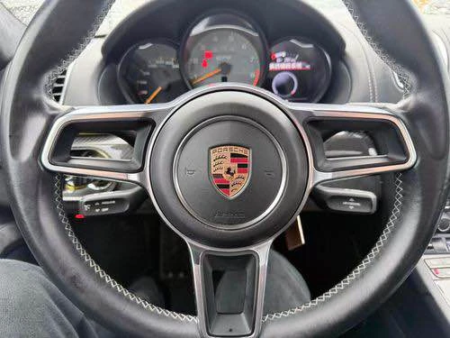 2016 Porsche 981 Cayman GT4 - Image 8 of 18