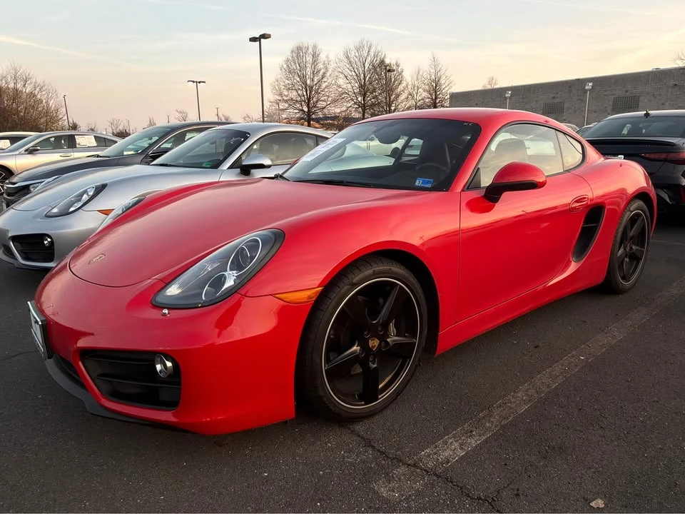 2016 Porsche 981 Cayman - Image 2 of 9