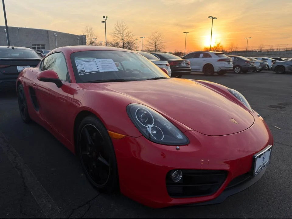 2016 Porsche 981 Cayman - Image 5 of 9