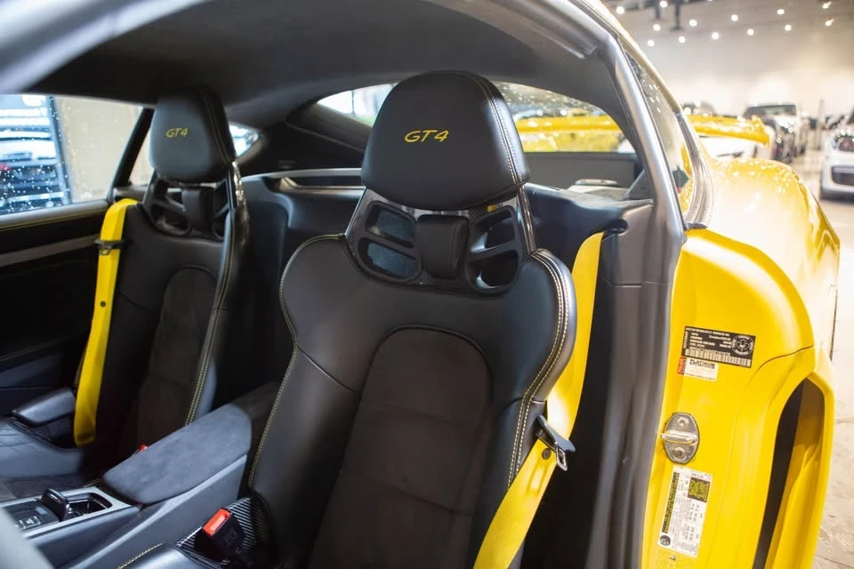 2016 Porsche 981 Cayman GT4 - Image 12 of 20