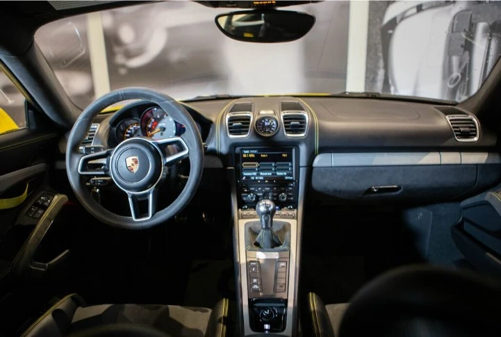 2016 Porsche 981 Cayman GT4 - Image 7 of 15