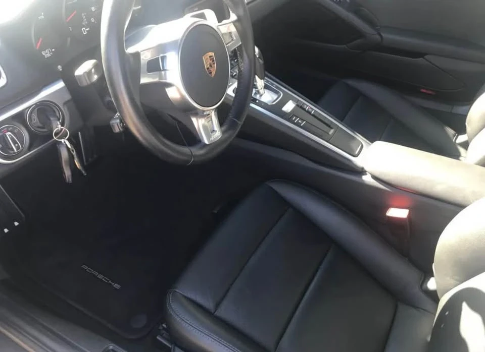 2016 Porsche 981 Cayman - Image 7 of 11