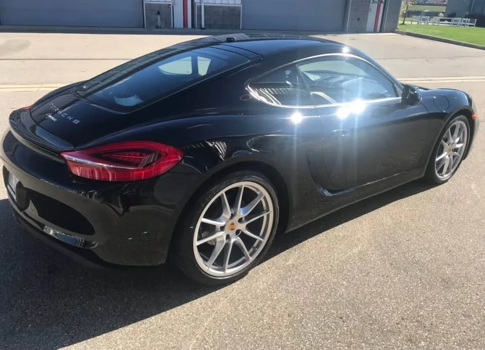 2016 Porsche 981 Cayman - Image 11 of 11