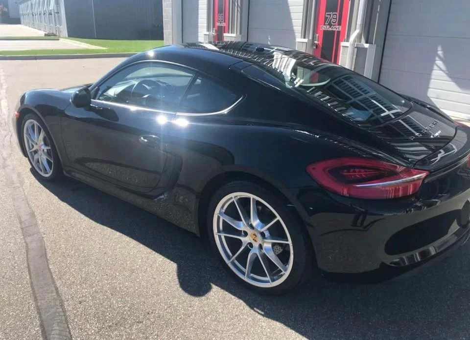 2016 Porsche 981 Cayman - Image 10 of 11