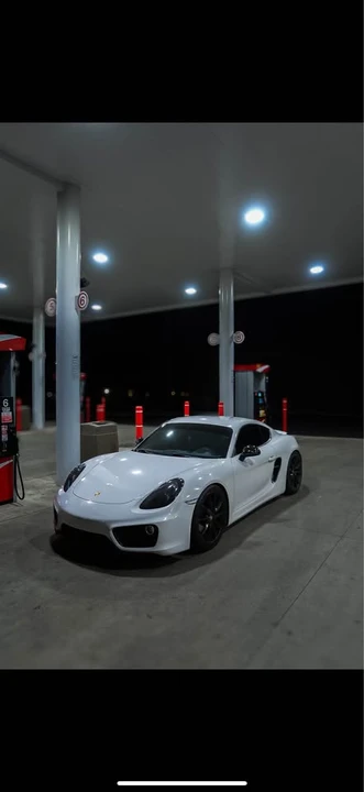 2016 Porsche 981 Cayman - Image 4 of 9