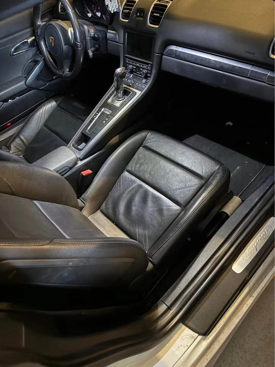 2016 Porsche 981 Cayman - Image 7 of 9