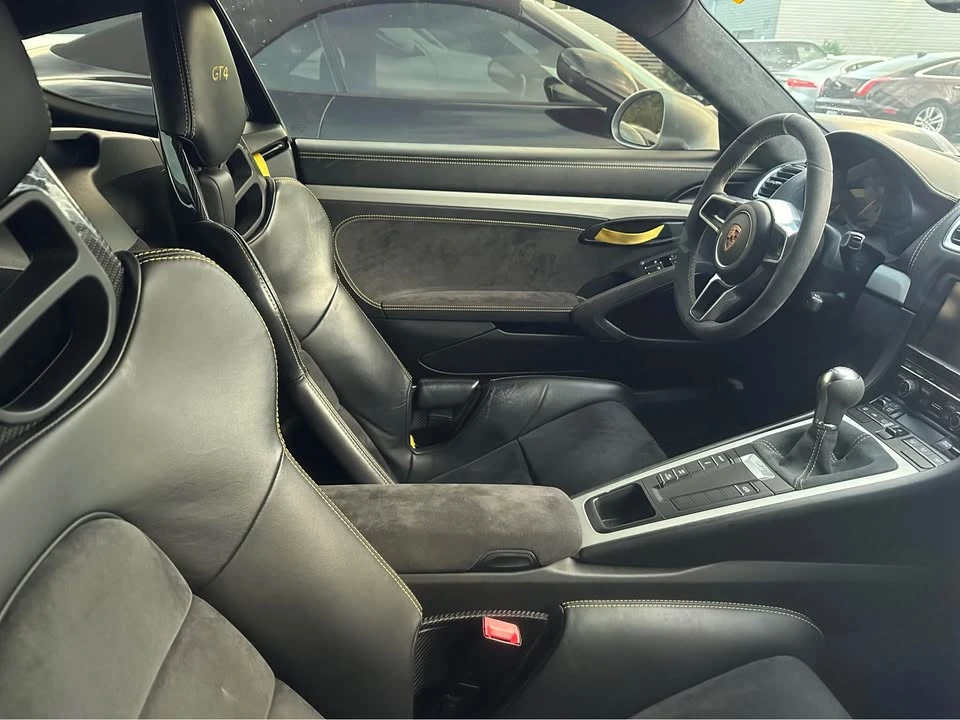 2016 Porsche 981 Cayman GT4 - Image 5 of 5