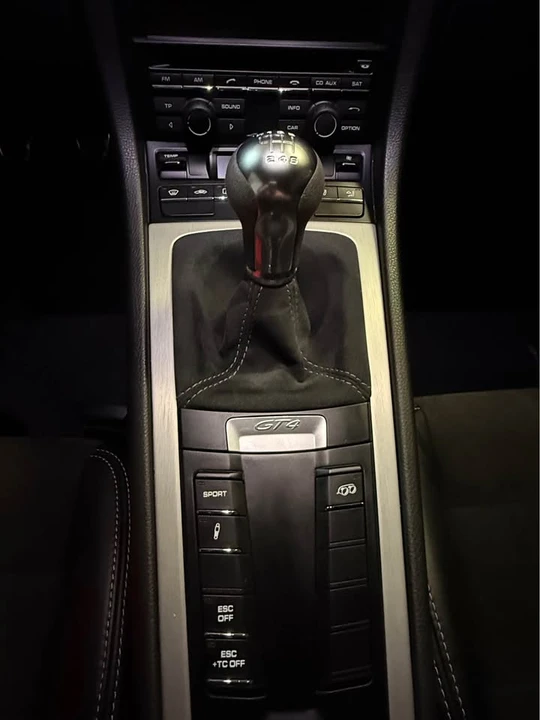 2016 Porsche 981 Cayman GT4 - Image 9 of 14
