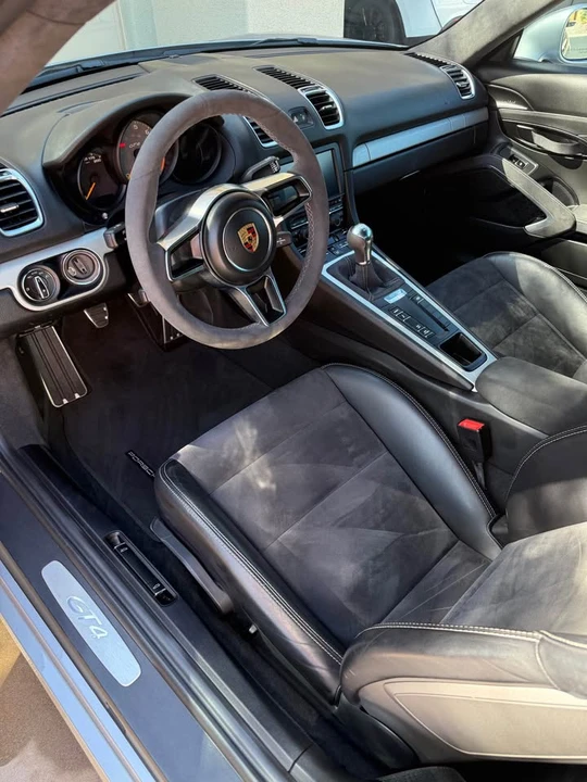 2016 Porsche 981 Cayman GT4 - Image 6 of 14