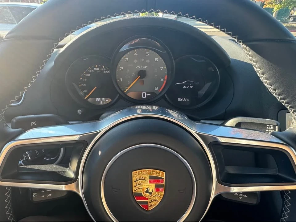 2016 Porsche 981 Cayman GT4 - Image 8 of 13
