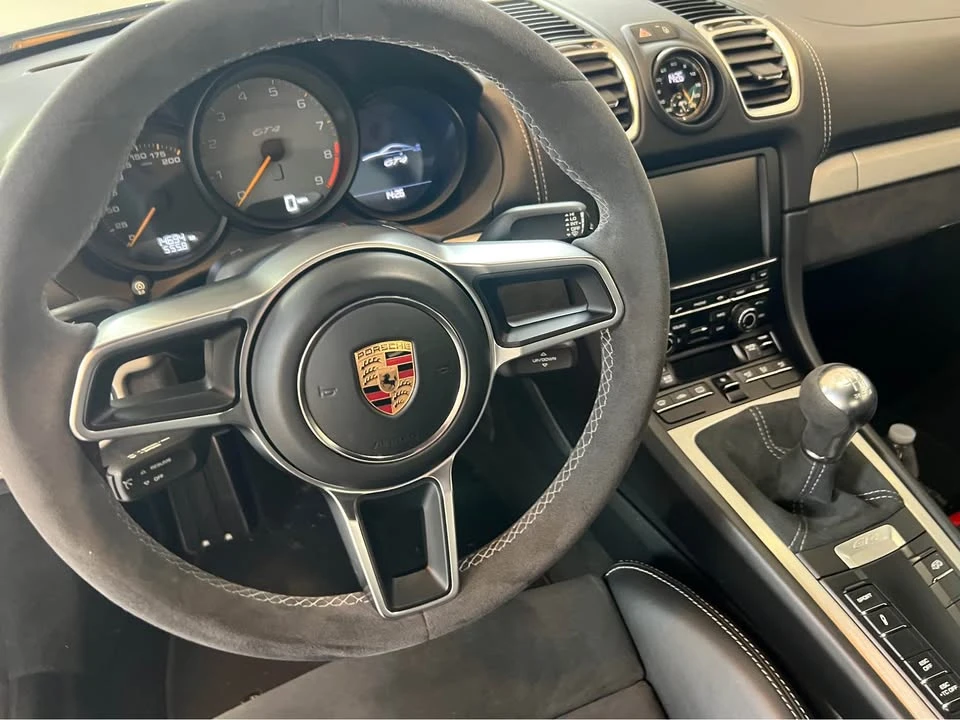 2016 Porsche 981 Cayman GT4 - Image 6 of 14