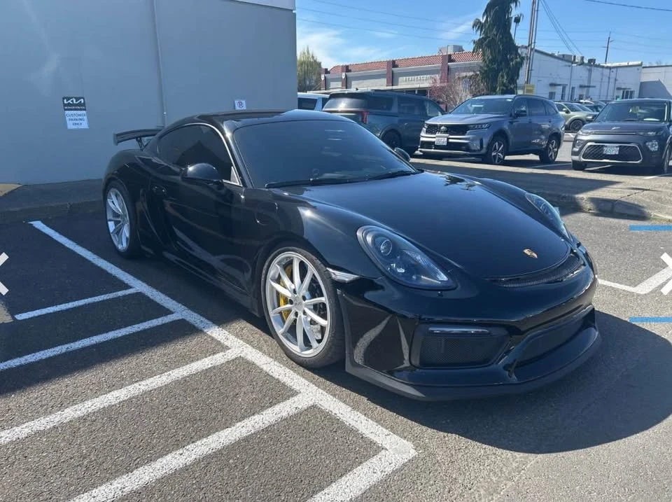 2016 Porsche 981 Cayman GT4 - Image 2 of 5