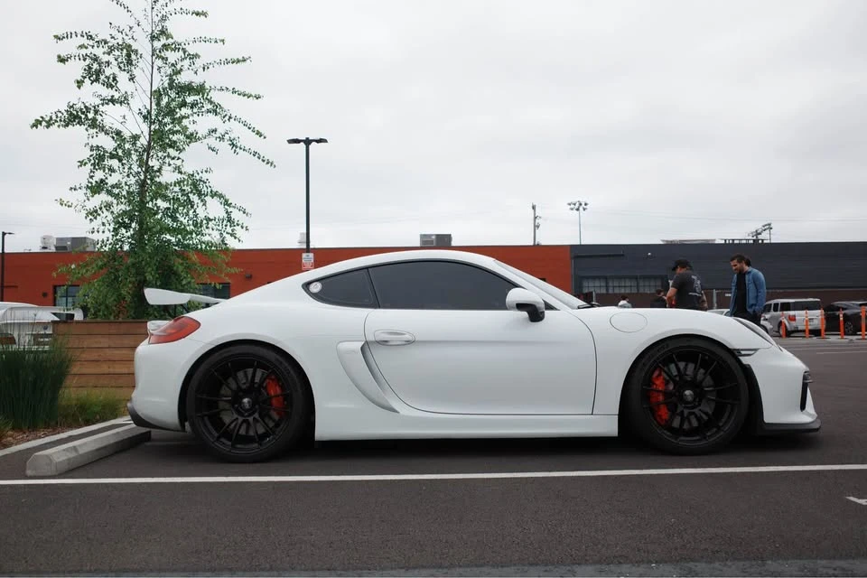 2016 Porsche 981 Cayman GT4 - Image 7 of 14