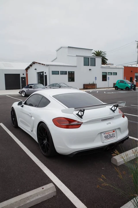 2016 Porsche 981 Cayman GT4 - Image 4 of 14