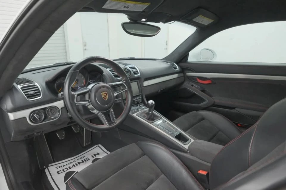 2016 Porsche 981 Cayman GT4 - Image 11 of 20