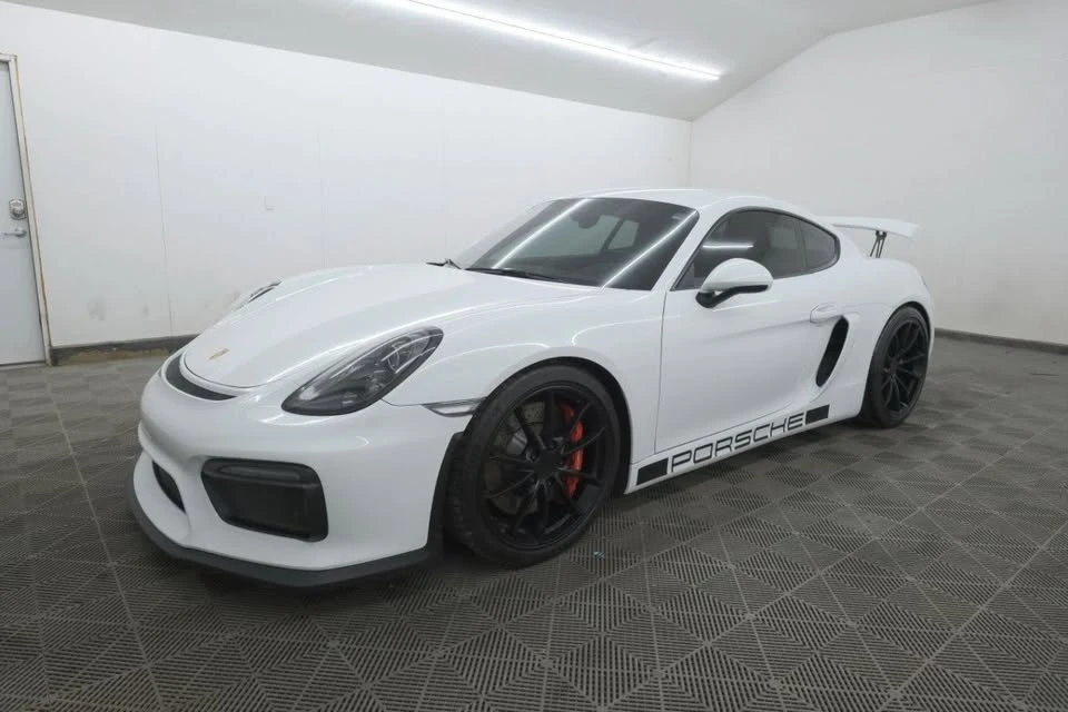2016 Porsche 981 Cayman GT4 - Image 3 of 20