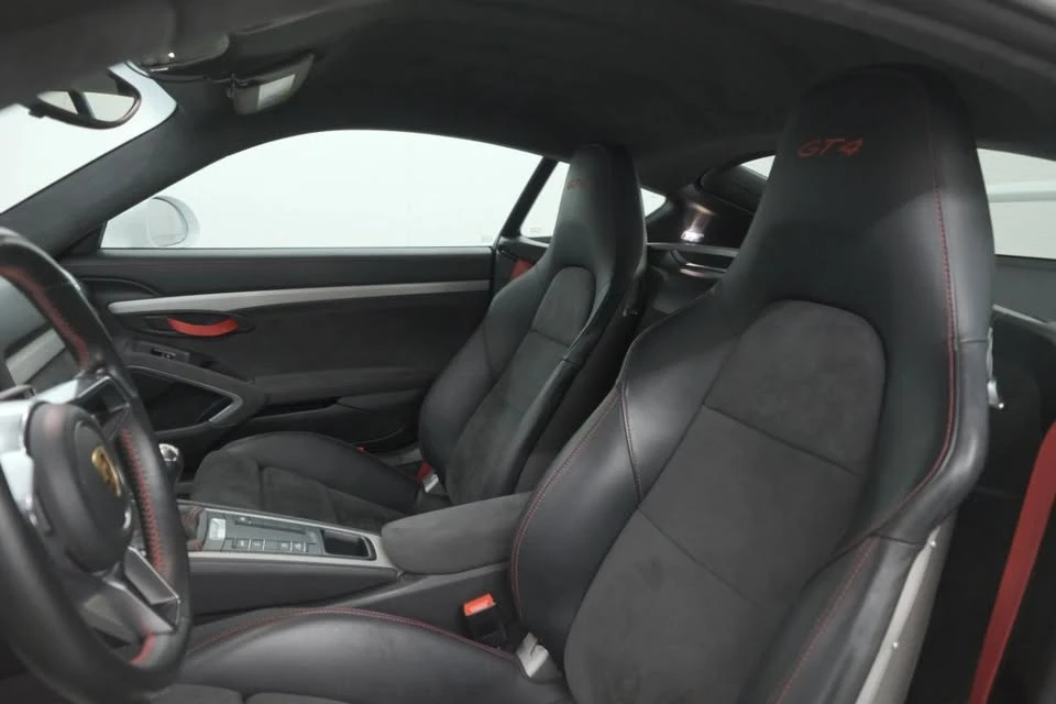 2016 Porsche 981 Cayman GT4 - Image 10 of 20