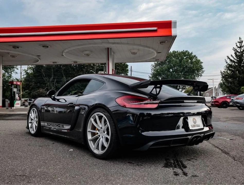 2016 Porsche 981 Cayman GT4 - Image 4 of 9