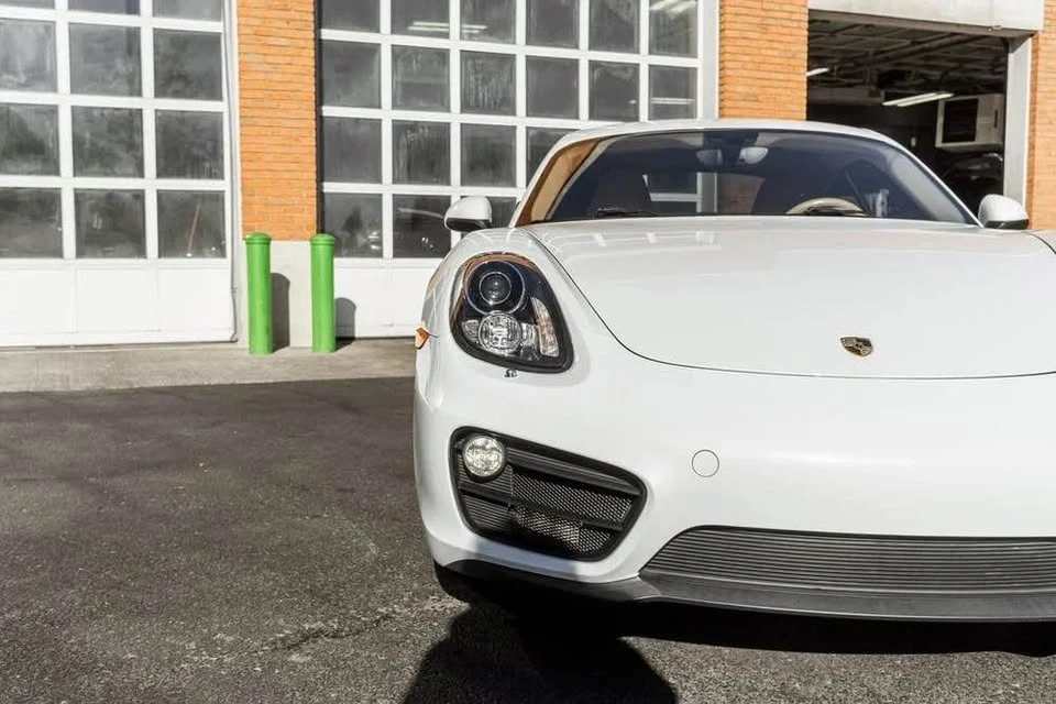 2016 Porsche 981 Cayman S - Image 16 of 19